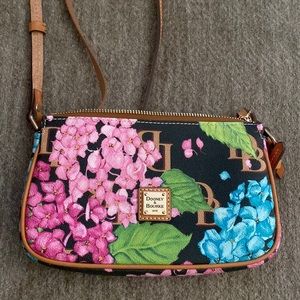 Small Dooney and bourke hydrangea purse